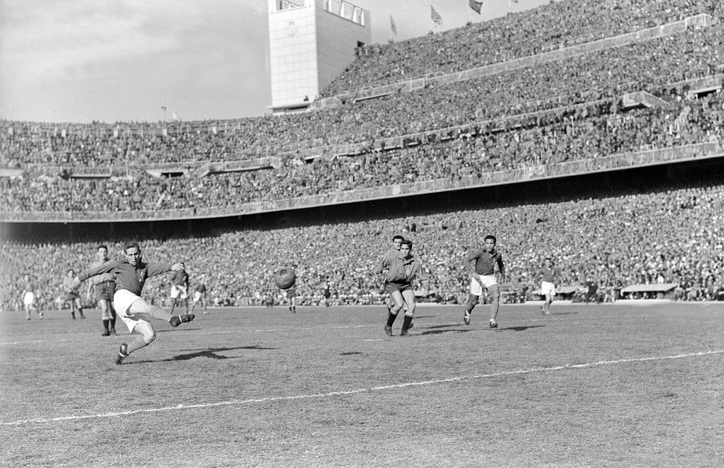 Gol de Raymond Kopa ante España en el Bernabéu en 1955