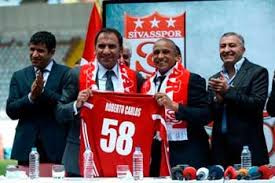 Roberto Carlos llega al Sivasspor