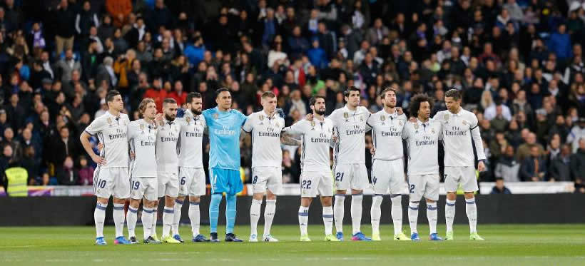 Minuto de silencio en homenaje a Kopa en el Bernabéu. 12 de Marzo de 2017. Real Madrid - Betis